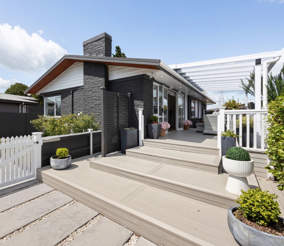 New residential home built by Narlo Builders in Waikato, New Zealand, showcasing quality construction and attention to detail